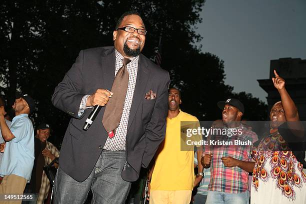 Rev. Hezekiah Walker performs at the 38th Anniversary of Harlem Week at Ulysses S. Grant National Memorial Park on July 29, 2012 in New York City.