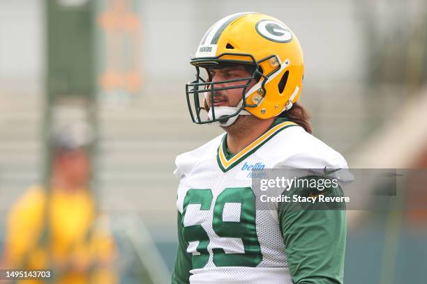 David Bakhtiari of the Green Bay Packers participates in an OTA practice session at Don Hutson Center on May 31, 2023 in Ashwaubenon, Wisconsin.