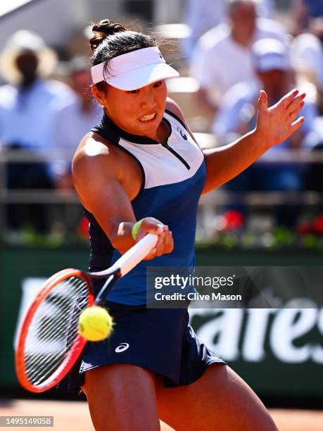 Claire Liu of United States plays a forehand against Iga Swiatek of Poland during the Women's Singles Second Round match on Day Five of the 2023...