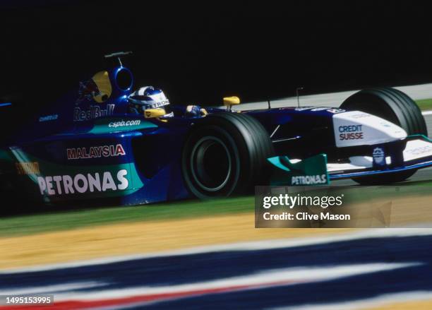 Kimi Raikkonen of Finland drives the Red Bull Sauber Petronas Sauber C20 Petronas V10 during the Formula One Italian Grand Prix on 16th September...