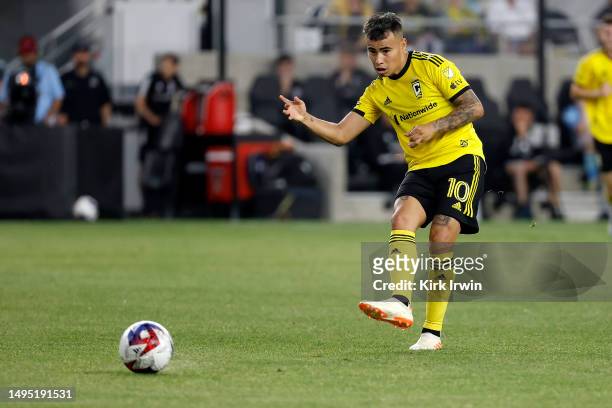 Lucas Zelarayán of the Columbus Crew kicks the ball during the match against the Colorado Rapids at Lower.com Field on May 31, 2023 in Columbus,...