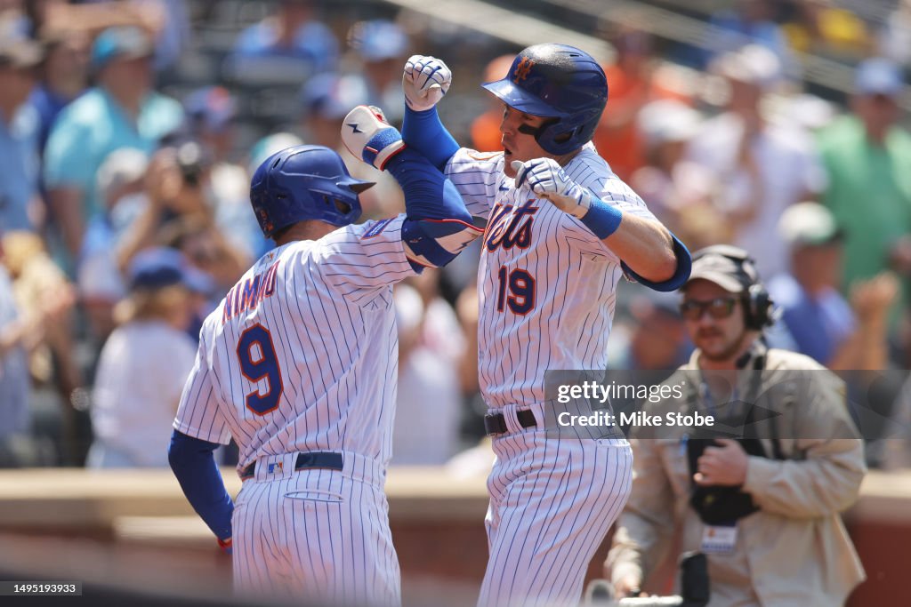 Philadelphia Phillies v New York Mets
