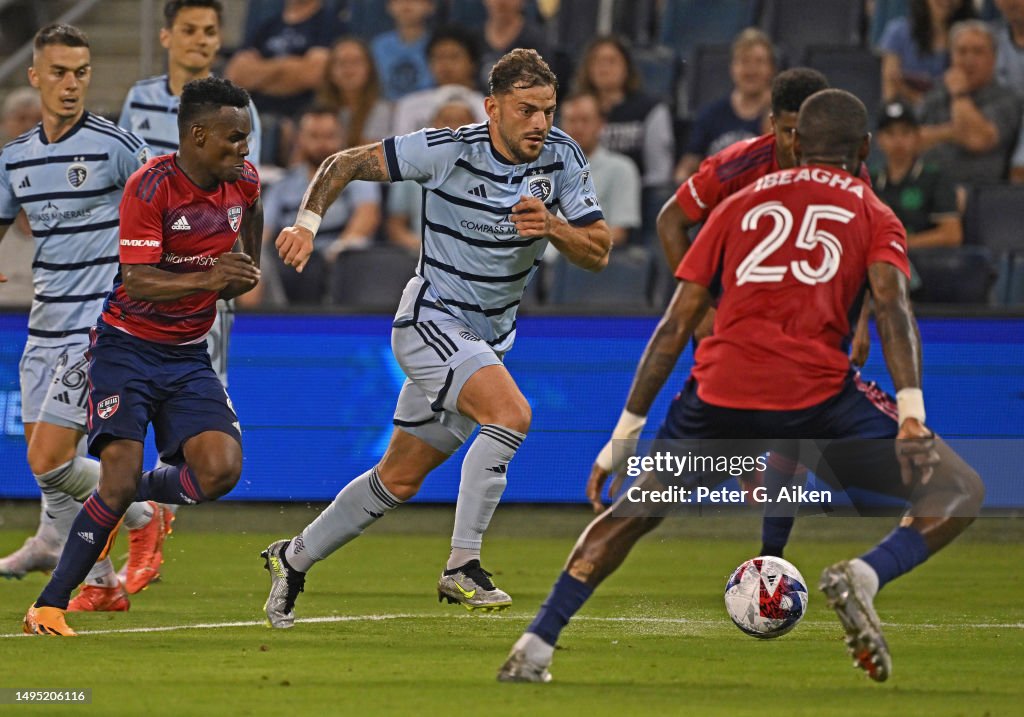 FC Dallas v Sporting Kansas City