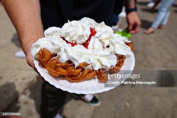 strawberry funnel cake - funnel cake stock pictures, royalty-free photos & images