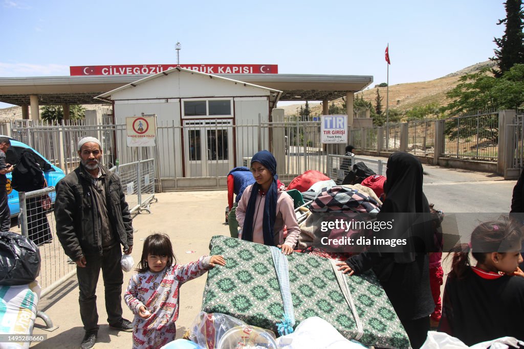 Syrians are returning to Syria