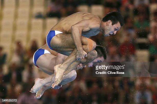 Nicholas Mccrory and David Boudia of the United States compete in the Men's Synchronised 10m Platform Diving on Day 3 of the London 2012 Olympic...