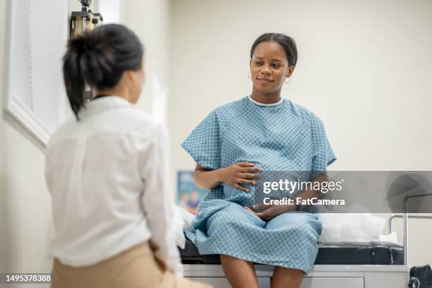 prenatal check-up - fase da reprodução humana imagens e fotografias de stock