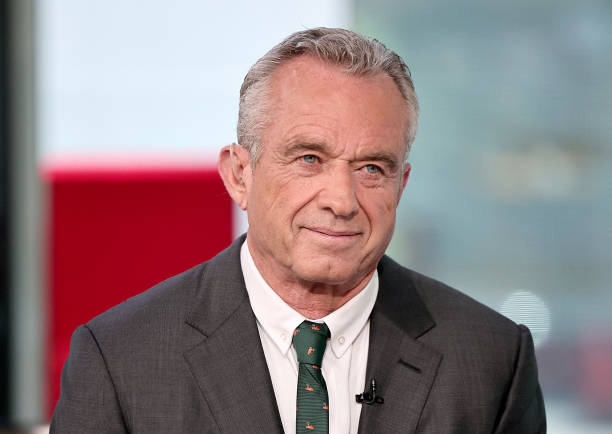 Robert F. Kennedy Jr. visita "The Faulkner Focus" no Fox News Channel Studios em 2 de junho de 2023 na cidade de Nova York.