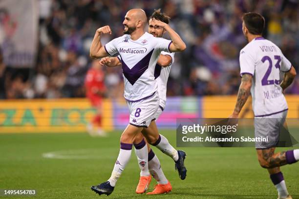 Riccardo Saponara of ACF Fiorentina celebrates after scoring the team's second goal during the Serie A match between US Sassuolo and ACF Fiorentina...