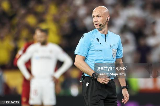 Referee Anthony Taylor during the UEFA Europa League 2022/23 final match between Sevilla FC and AS Roma at Puskas Arena on May 31, 2023 in Budapest,...