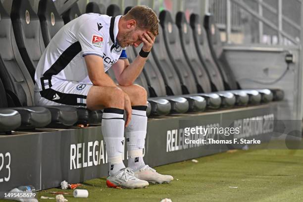 Fabian Klos of Bielefeld looks dejected during the Second Bundesliga playoffs first leg match between SV Wehen Wiesbaden and DSC Arminia Bielefeld at...