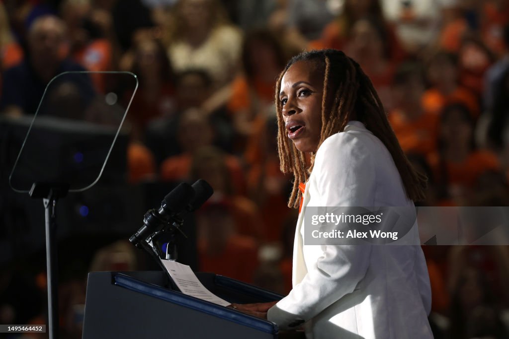 Executive Director of Moms Demand Action Angela-Ferrell Zabala speaks