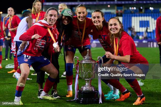 Eva Navarro of Atletico de Madrid celebrates victory with trophy after the game during Copa de la reina Final match between Real Madrid and Atletico...