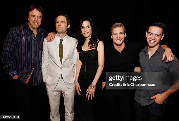 Kevin Nealon, Justin Kirk, Mary-Louise Parker, Hunter Parrish and Alexander Gould at Showtime's 2012 Summer TCA Panel at The Beverly Hilton Hotel on...