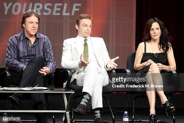Actors Kevin Nealon, Justin Kirk, and Mary-Louise Parker speak at the "Weeds" discussion panel during the Showtime portion of the 2012 Summer...