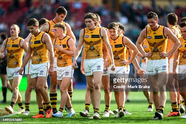 Hawthorn head off at half time during the round 12 AFL match between Port Adelaide Power and Hawthorn Hawks at Adelaide Oval, on June 03 in Adelaide,...