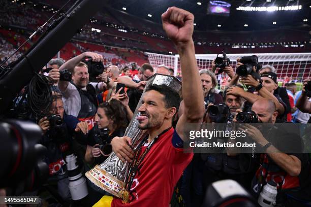Jesús Navas of Sevilla FC celebrates with the trophy after winning the UEFA Europa League 2022/23 final match between Sevilla FC and AS Roma at...
