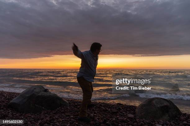 Light Bouncing Off Rocks 128 Bouncing Light Beam Stock Photos, High-Res Pictures, and Images ...