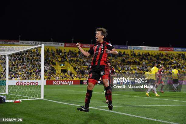 Takuro Kaneko of Consadole Sapporo celebrates the fourth goal during the J.LEAGUE Meiji Yasuda J1 16th Sec. Match between Kashiwa Reysol and Hokkaido...