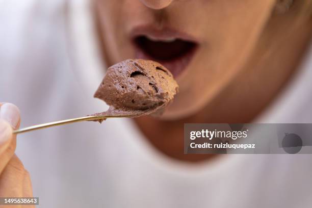 chocolate mousse with caramelized oranges - chocolate mousse stock pictures, royalty-free photos & images