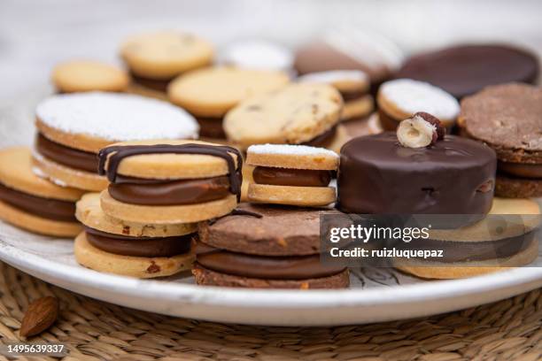 variety of argentinian dulce de leche alfajores - alfajores stock pictures, royalty-free photos & images