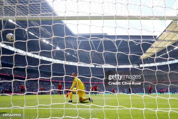 David De Gea of Manchester United looks on at the ball as Ilkay Guendogan of Manchester City scores the team's first goal during the Emirates FA Cup...