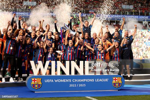 Alexia Putellas of FC Barcelona lifts the UEFA Women's Champions League Trophy after the UEFA Women's Champions League final match between FC...