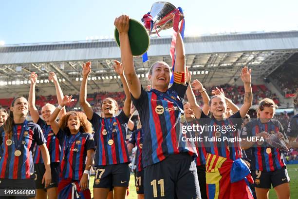 Alexia Putellas of FC Barcelona lifts the UEFA Women’s Champions League Trophy after the team's victory during the UEFA Women's Champions League...
