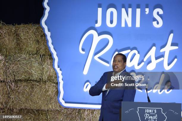 Republican presidential candidate conservative talk radio host Larry Elder speaks to guests during the Joni Ernst's Roast and Ride event on June 03,...