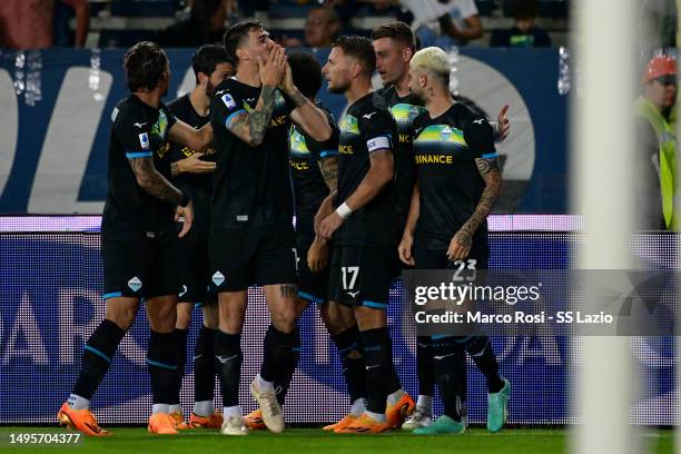 Alessio Romagnoli of SS Lazio celebrates a opening goal with his team mates during the Serie A match between Empoli FC and SS Lazio at Stadio Carlo...