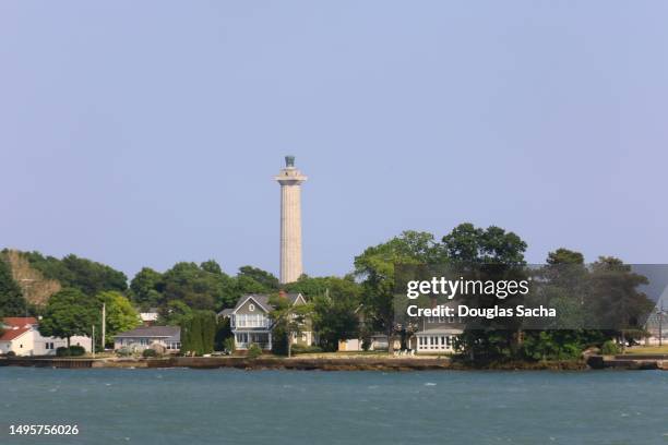 put in bay island with the war of 1812 memorial - ohio stock pictures, royalty-free photos & images