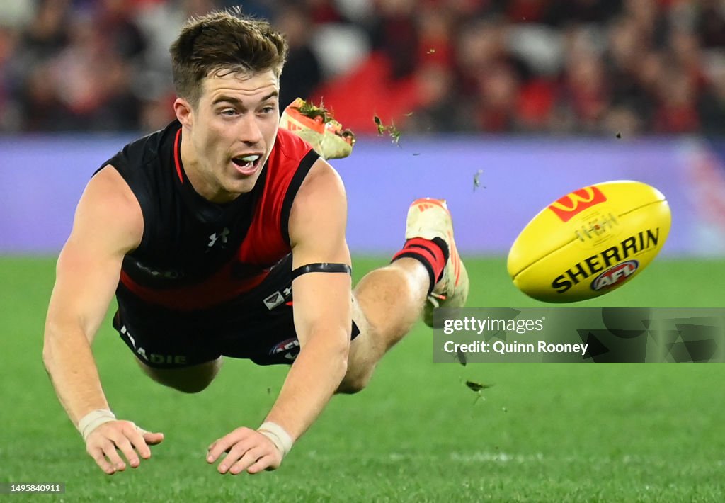 AFL Rd 12 - Essendon v North Melbourne