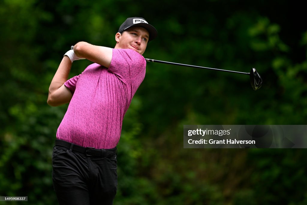 Matt McCarty plays his tee shot on the second hole during the final ...