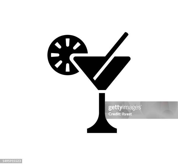 illustrations, cliparts, dessins animés et icônes de cocktail noir rempli vector icône - spirit logo
