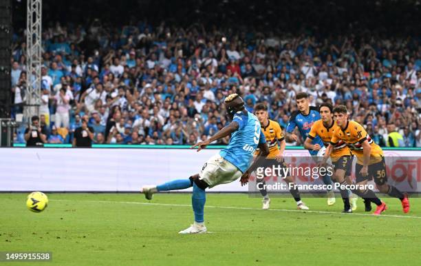 Victor Osimhen of SSC Napoli scores the team's first goal from a penalty kick during the Serie A match between SSC Napoli and UC Sampdoria at Stadio...