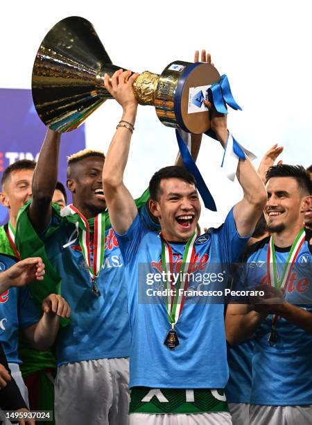 Hirving Lozano of SSC Napoli celebrates with the Serie A trophy following the Serie A match between SSC Napoli and UC Sampdoria at Stadio Diego...