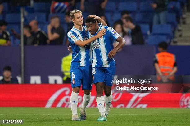 Ronael Pierre-Gabriel of RCD Espanyol celebrates with teammate Denis Suarez after scoring the team's second goal after scoring the team's second goal...