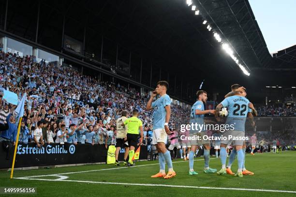 Gabri Veiga of RC Celta celebrates after scoring the team's first goal during the LaLiga Santander match between RC Celta and FC Barcelona at Estadio...
