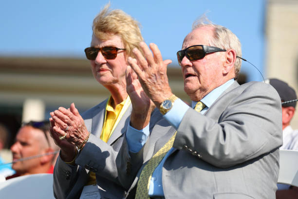 Tournament Host Jack Nicklaus and his wife Barbara watch on the 18th green during the final round of the Memorial Tournament presented by Workday at...