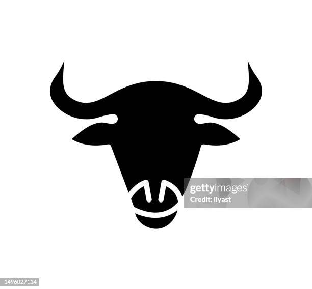 bull schwarz gefüllte vektor-ikone - bull icon stock-grafiken, -clipart, -cartoons und -symbole