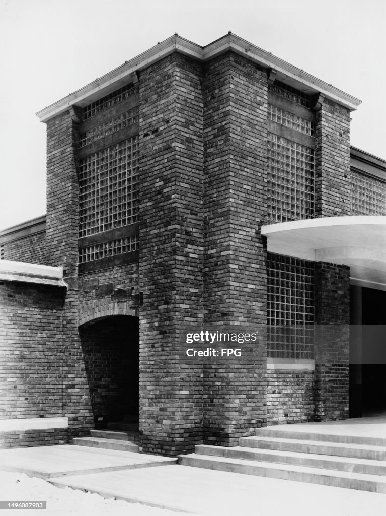 Li State The tower of the Long Island State Park Commission building, the ...