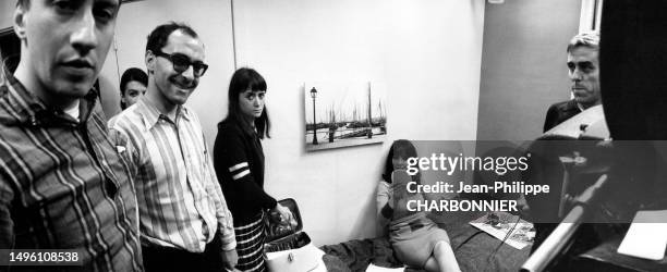 Anna Karina, Jean-Luc Godard et Raoul Coutard pendant le tournage de du film 'Made in USA', en 1966.