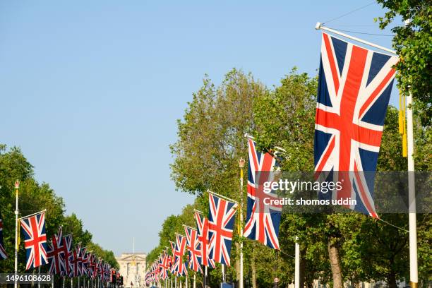 display of union jack - the mall london stock pictures, royalty-free photos & images