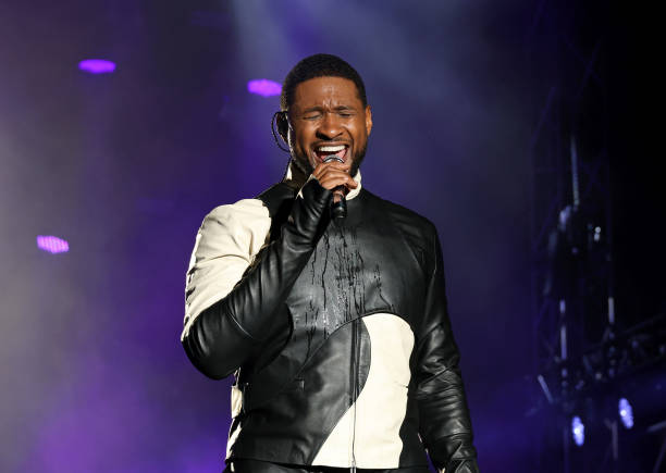 Usher performs at the 2023 Roots Picnic at The Mann on June 04, 2023 in Philadelphia, Pennsylvania.