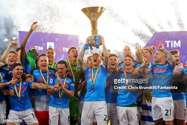 Giovanni De Lorenzo of Napoli lifts the Serie A trophy following the Serie A match between SSC Napoli and UC Sampdoria at Stadio Diego Armando...