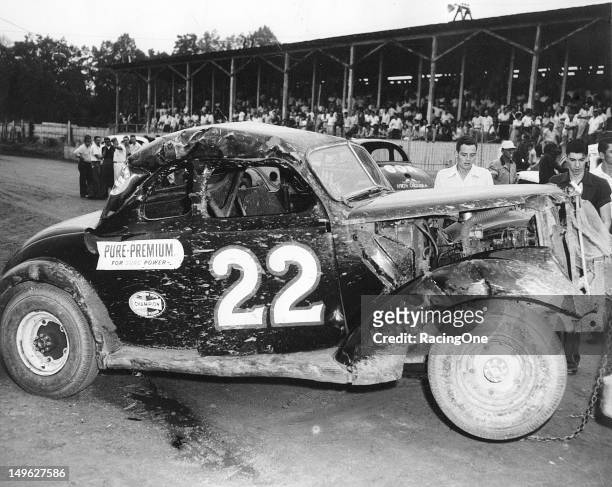 Mid-1950s: Although he enjoyed a lot of success racing Modified stock cars at the Greensboro Fairgrounds, this was not one of driver Glen Wood’s...