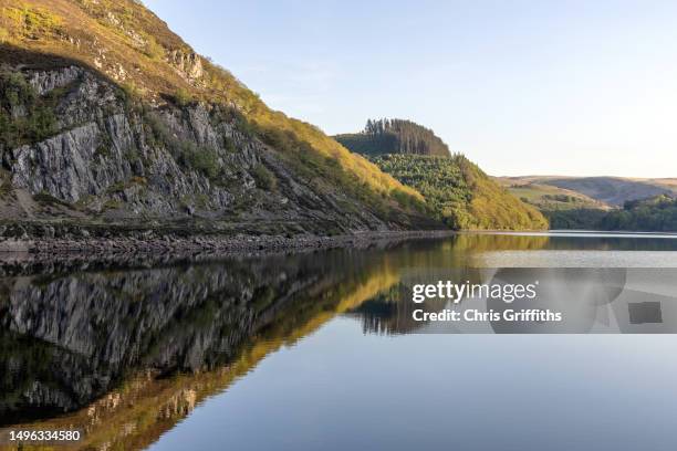 elan valley reservoirs, wales, united kingdom - wales landmarks stock pictures, royalty-free photos & images