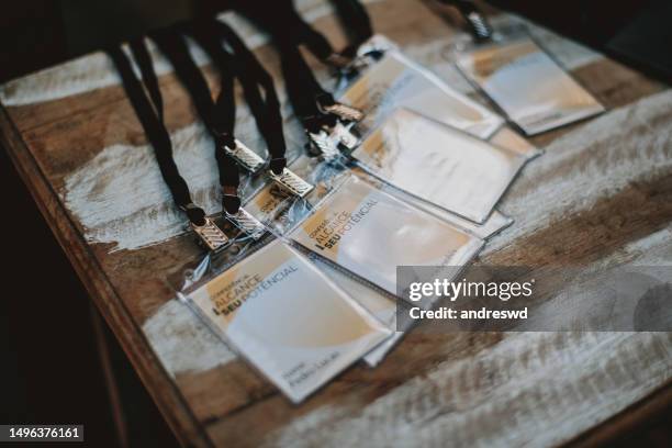badge - naamplaatje etiket stockfoto's en -beelden