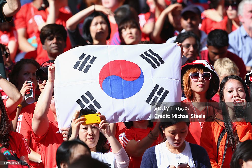 Olympics Day 5 - Men's Football - Korea Republic v Gabon