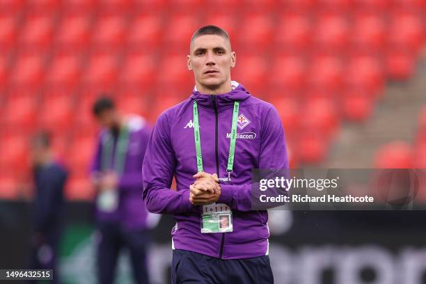 Nikola Milenkovic of ACF Fiorentina inspects the pitch ahead of the UEFA Europa Conference League 2022/23 final match between ACF Fiorentina and West...